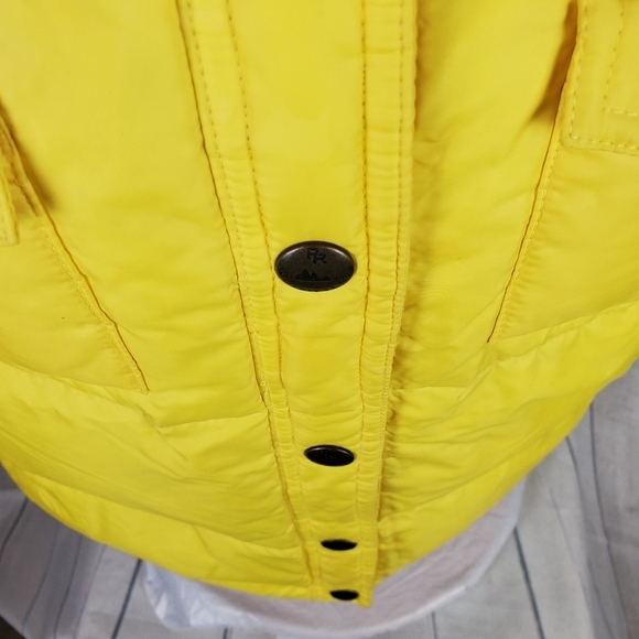 Panhandle Slim Goose Down Puffy  Vest Yellow XL Winter Outdoor - Picture 6 of 14